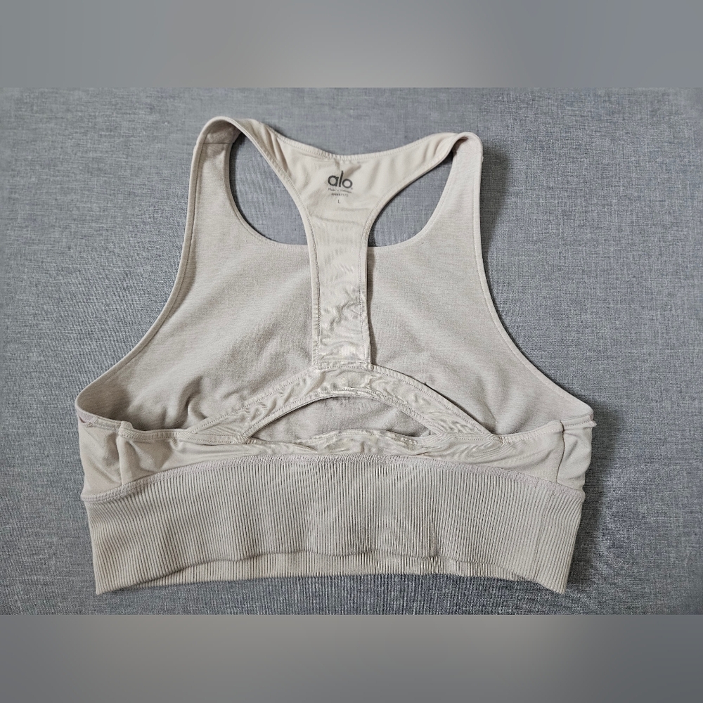 ALO Yoga Women's Light Gray High Neck Sports Bra - Picture 9 of 9
